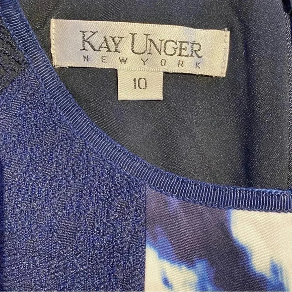 Kay Unger Cloud print blue sleeveless keyhole sheath dress, 10 - Picture 9 of 9